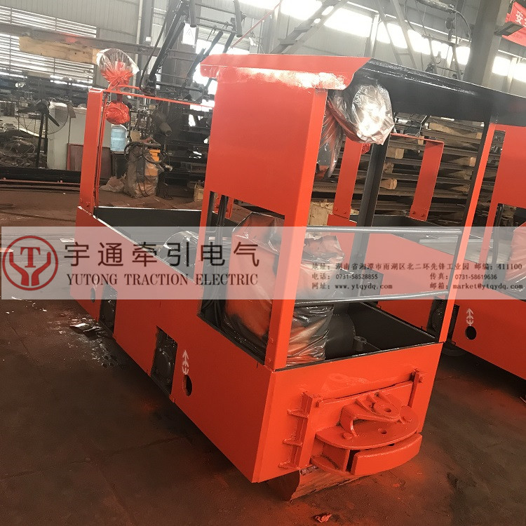 1.5吨矿用架线式机车